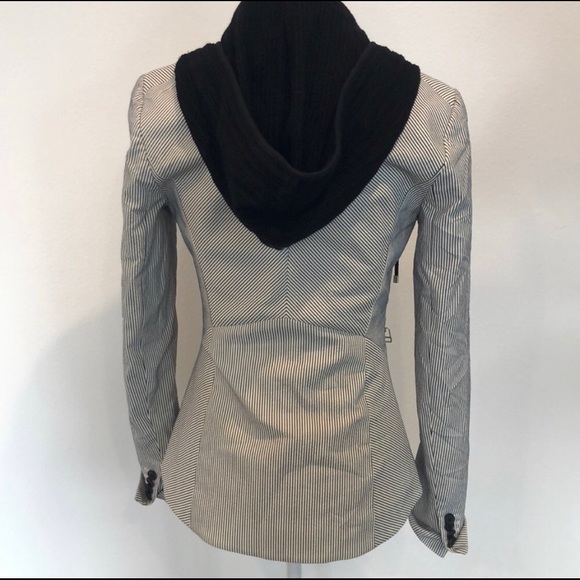 Veronica Beard Striped Blazer with Hoodie - Picture 3 of 7